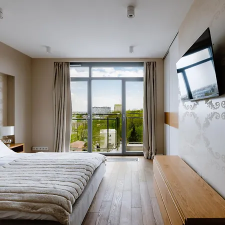 Apartment Arte Leszczynskiego - 2 Miejsca Parkingowe, Faktura Vat *